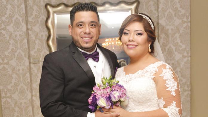 Sheila y Santos unen sus vidas en matrimonio