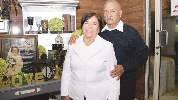 Diego & Enedina dan gracias por 60 años llenos de amor