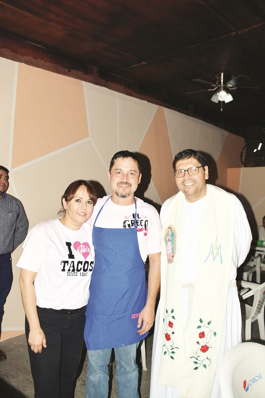 Gran inauguración de Tacos el Greco
