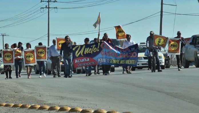 Protestan por el gasolinazo en Acuña
