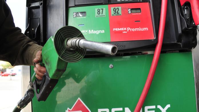 Prevén que Hacienda anuncie congelamiento en precios de gasolinas