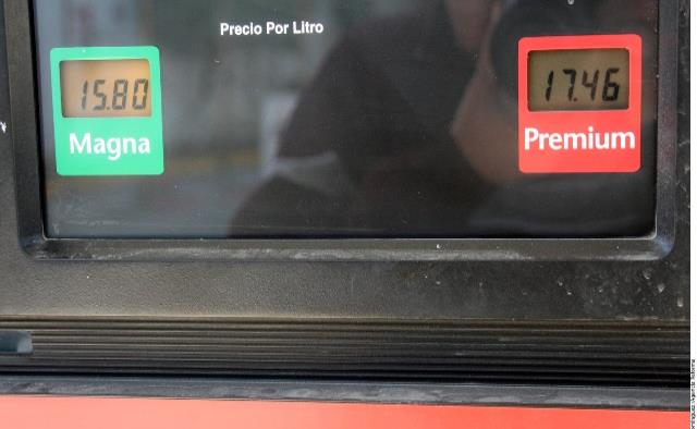 Buscan bajar precio de la gasolina en la frontera