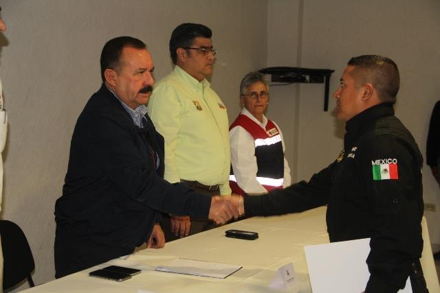 Capacitan en primeros auxilios a Fuerza Coahuila