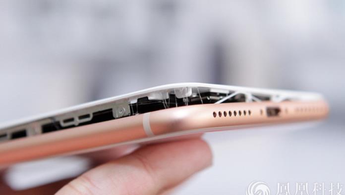 Continúan los reportes sobre problemas en la batería del iPhone 8