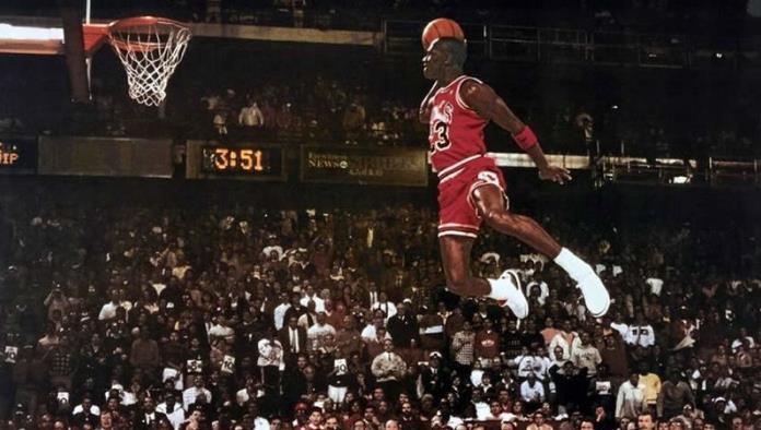 30 años de la clavada más famosa de Michael Jordan