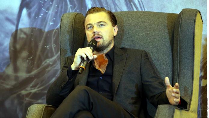 Seduce Leo DiCaprio a otra rubia
