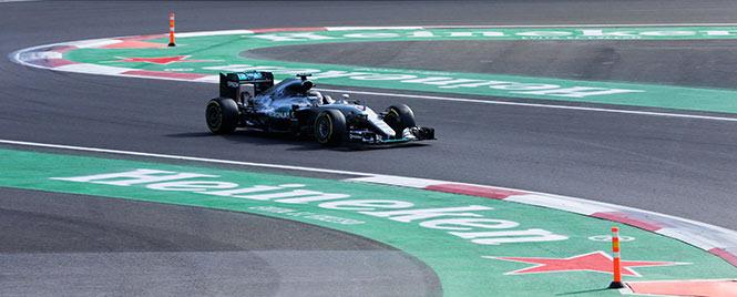 Mercedes domina México; Hamilton se lleva la ‘pole’