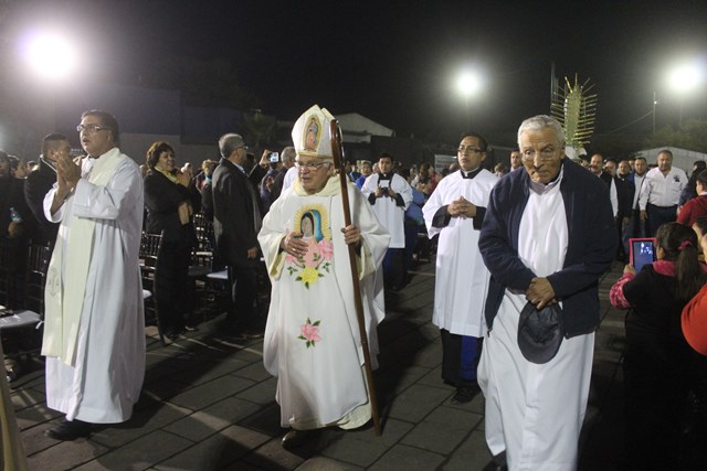 Oficia el Obispo la misa Guadalupana en AHMSA