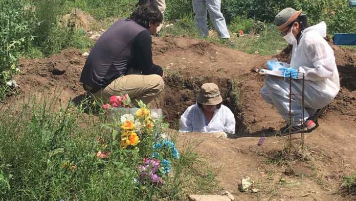 Seguirán exhumando restos de fosa común