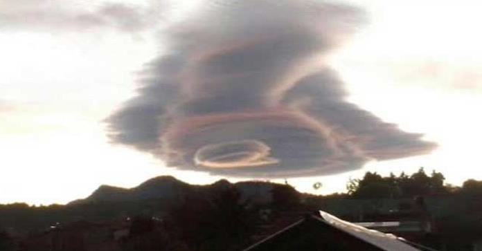 Extraño fenómeno en cielo de Michoacán
