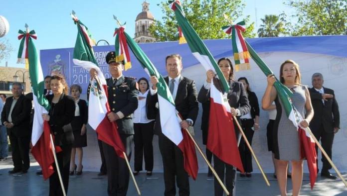 Celebran 196 aniversario de la Bandera de México