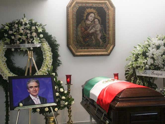 Muerte de Tovar y de Teresa, gran pérdida para el país: UNAM