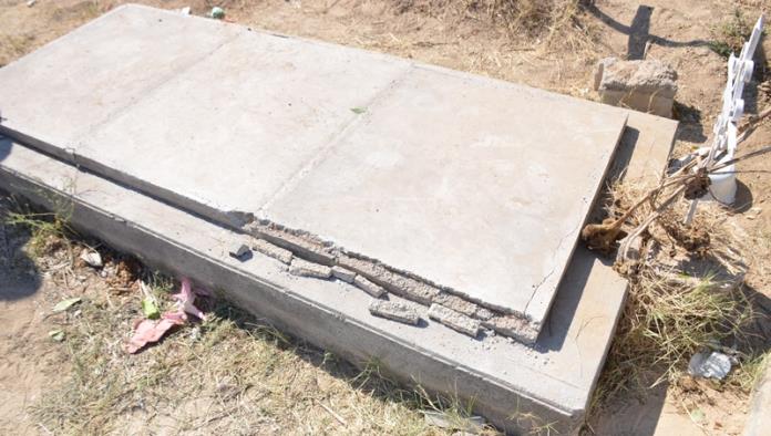Hay 2, 350 tumbas en peligro de derrumbe