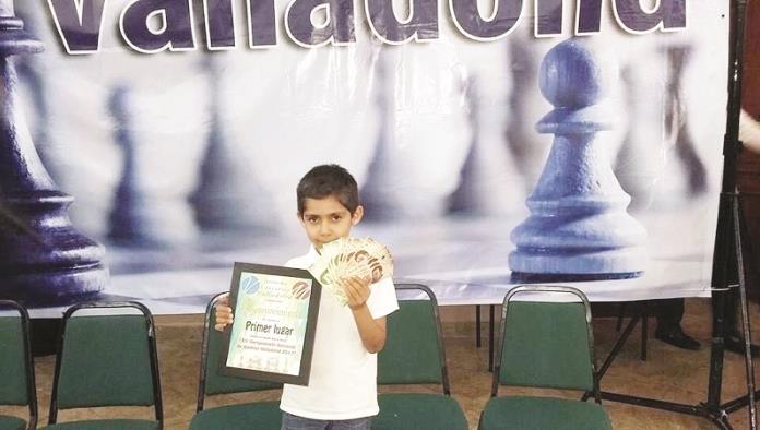 Santiago Franco Rivero es campeón nacional de ajedrez