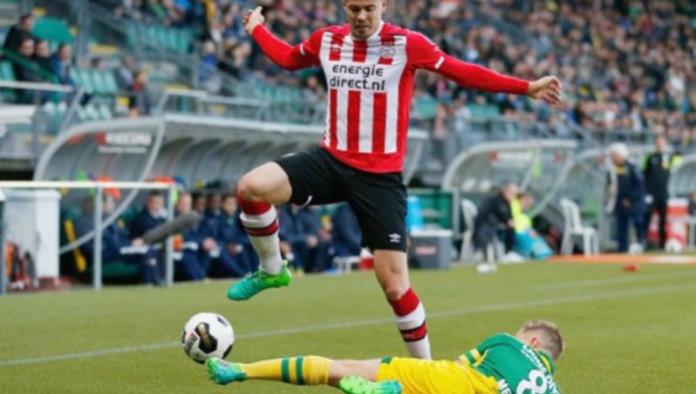 PSV, con Moreno y Guardado, se estanca en  busca del título