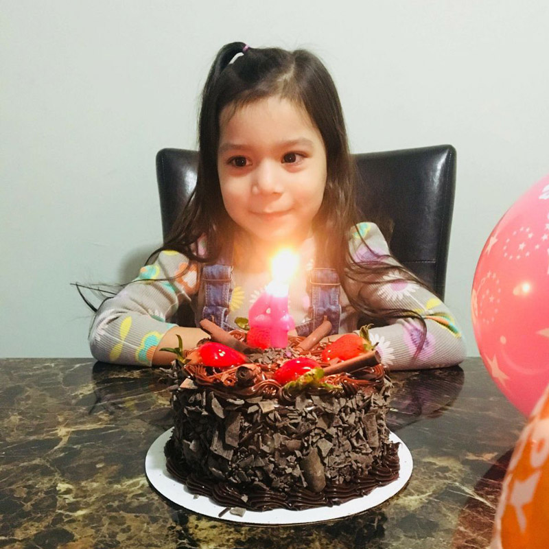 Mía Ellice Moreno cumple 4 años
