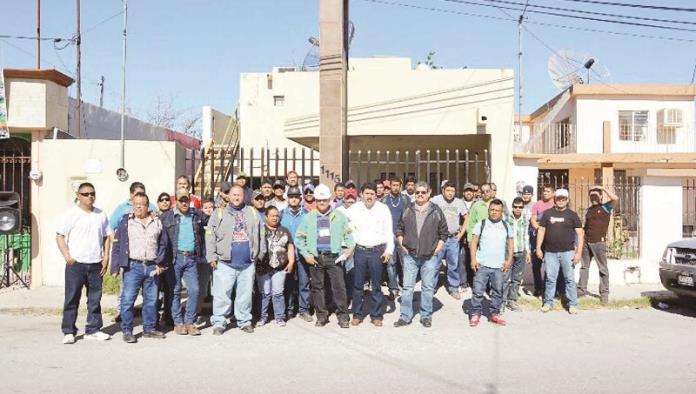Suspenden labores 50 obreros en AHMSA