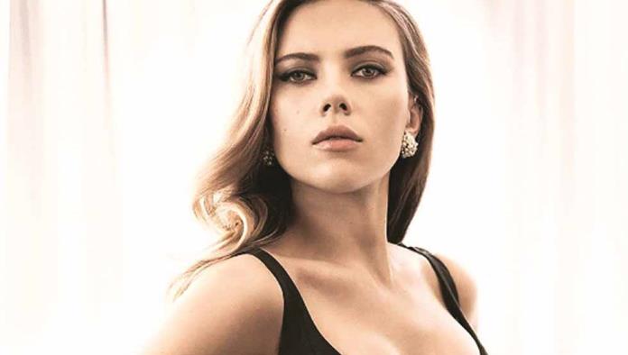 Scarlett Johansson le teme al futuro
