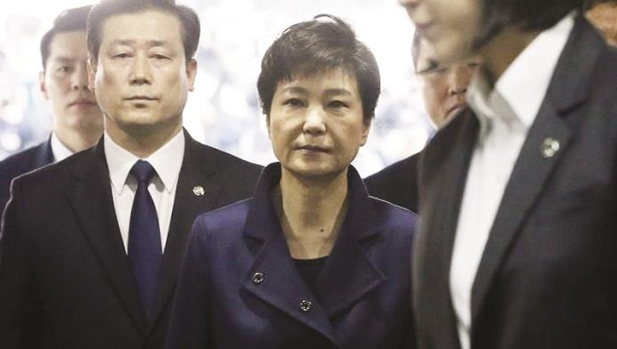 Arrestan a expresidenta surcoreana