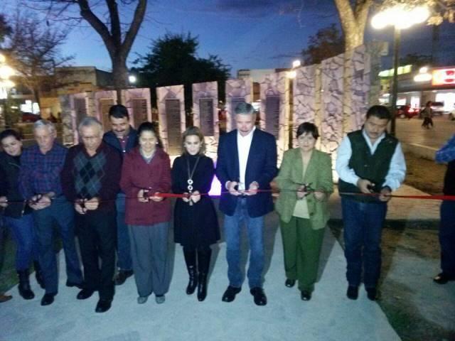Inauguran monumento a maestros jubilados