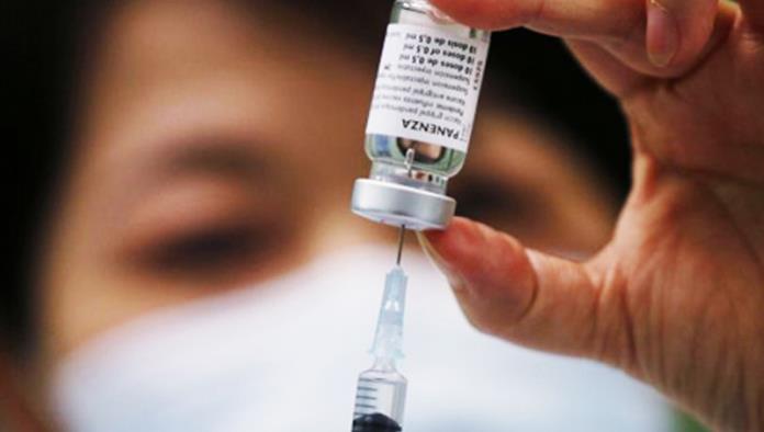 Invitan a adultos mayores a aplicarse vacuna contra la influenza