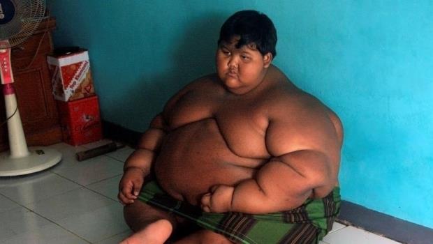 Pierde 100 kilos y se olvida de la etiqueta más obeso del mundo
