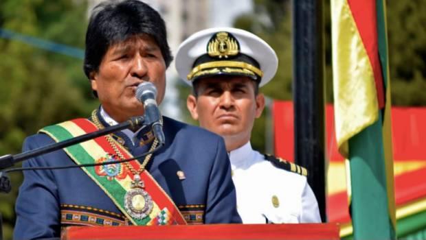 Roban banda presidencial de Evo Morales
