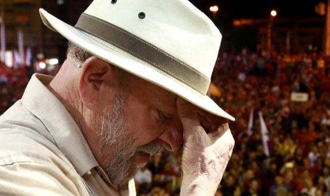 Corte rechaza recursos de Lula y queda a un paso de la cárcel