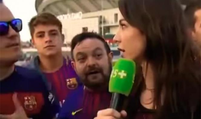 Aficionados del Barcelona acosan a periodista