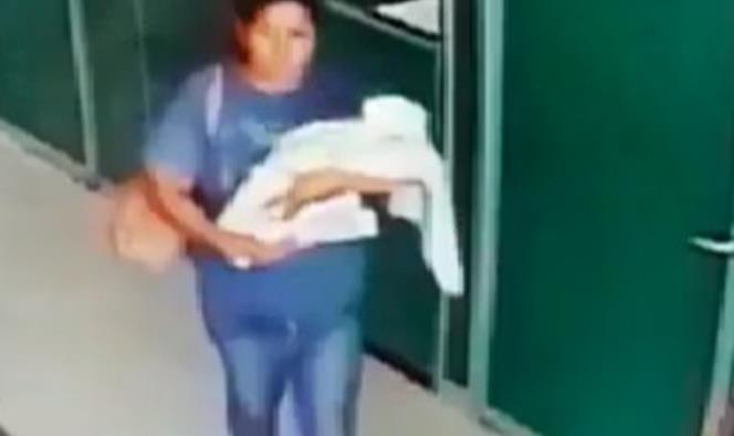 Captan momento en que una mujer se roba a bebé de hospital en Acapulco