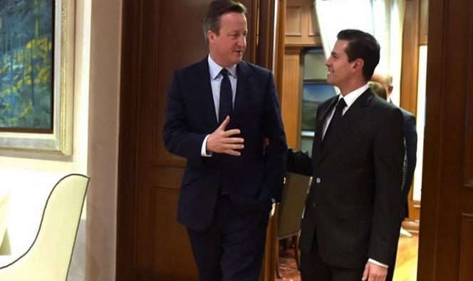Peña Nieto se reúne con Cameron en Los Pinos