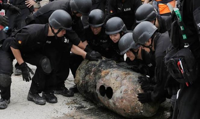 Hallan y desactivan bomba de la II Guerra Mundial en Hong Kong