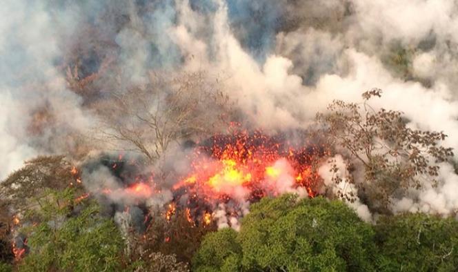 Volcán Kilauea hace erupción explosiva en Hawaii