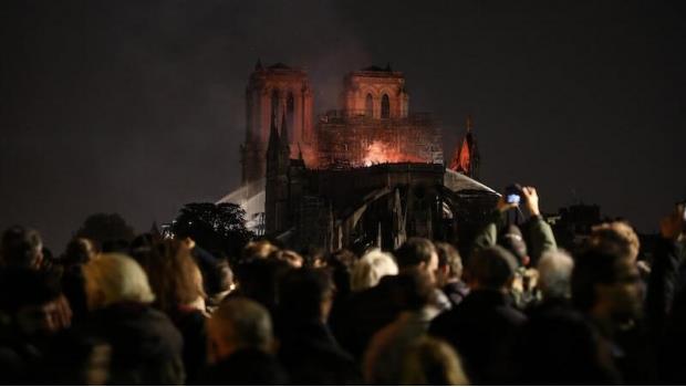 El millonario esposo de Salma Hayek donará 100 mde para reconstrucción de Notre Dame