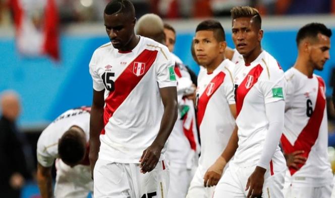 Perú tiene un amargo regreso a un Mundial