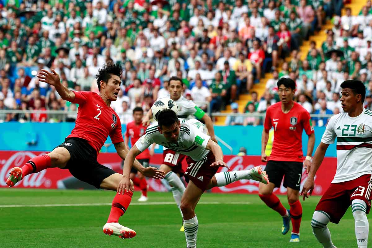 Intenso choque entre Corea y México