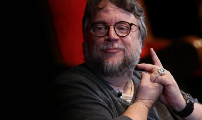 Guillermo del Toro otorga becas a tres talentos mexicanos