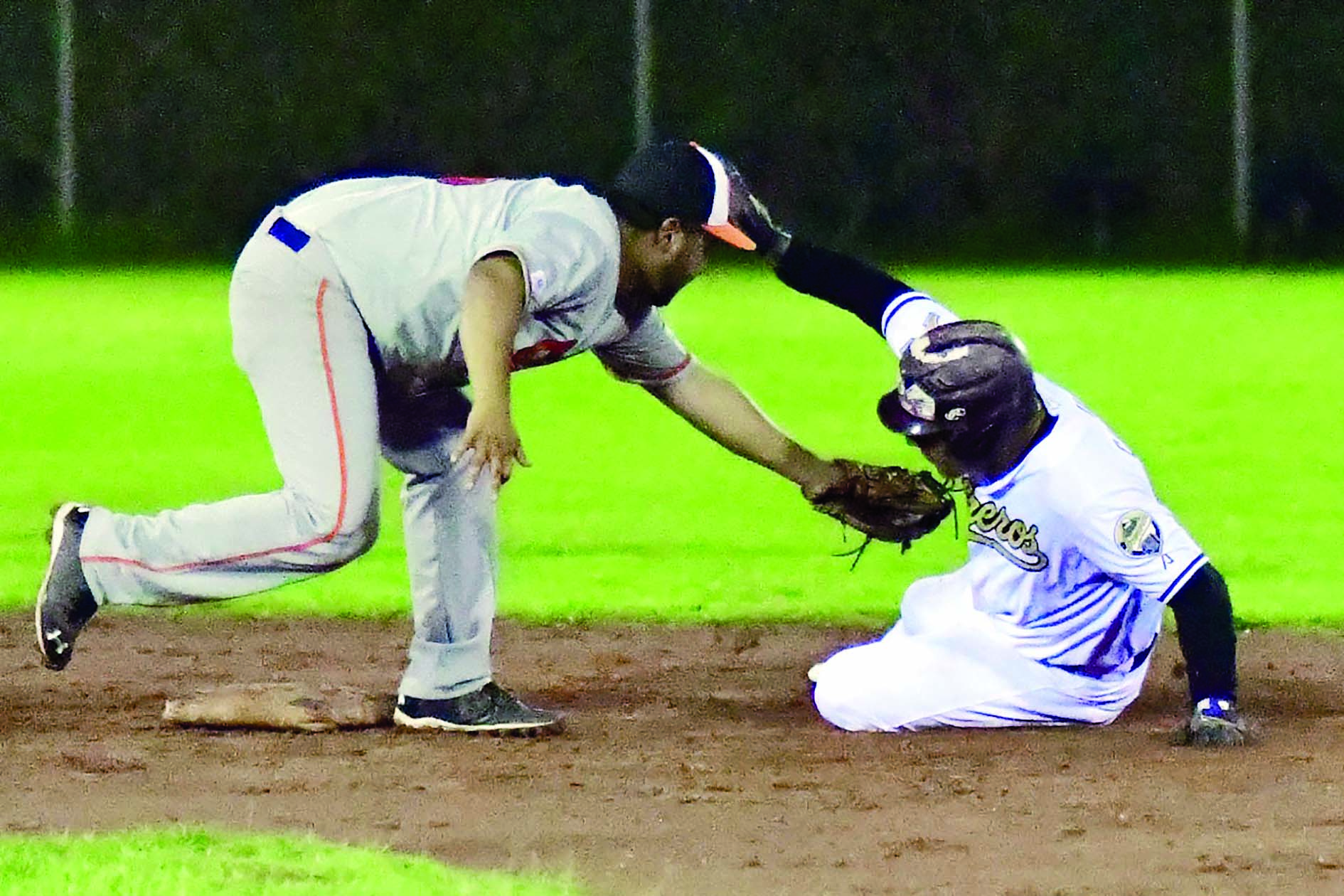 Acereros le quita invicto a Gunderson