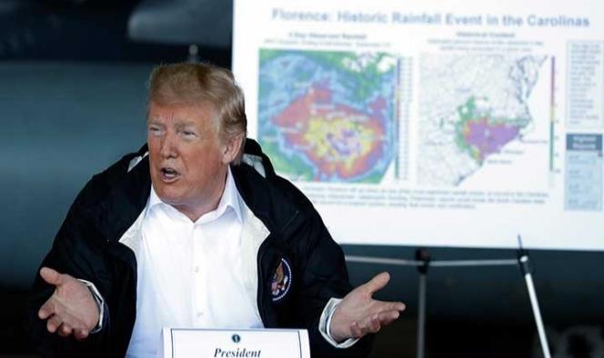 Trump llega al desastre que dejó Florence