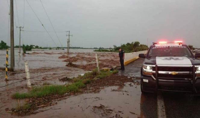 Reporta Protección Civil tres muertos por lluvias en Sinaloa