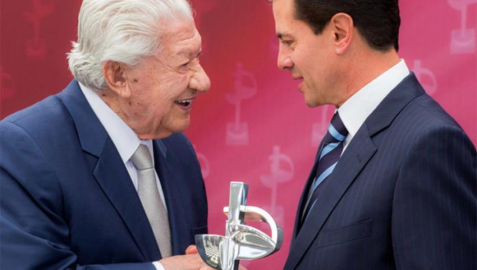 Deja usted un país con un camino muy luminoso: López Tarso a Peña Nieto
