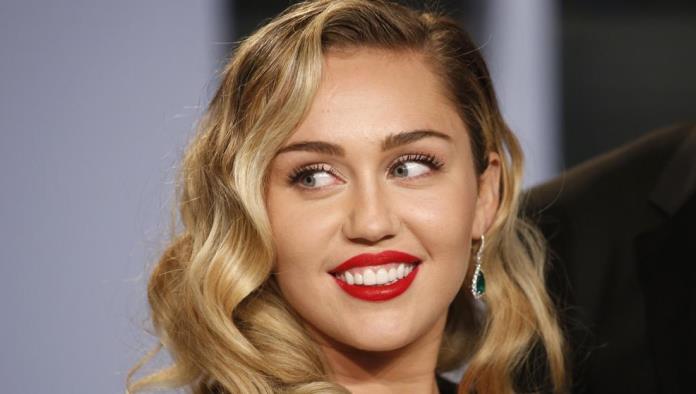 Miley Cyrus presenta tercera colección para Converse y Bershka
