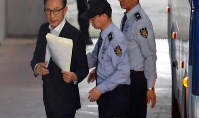 Por corrupción  expresidente surcoreano pasará 15 años en la cárcel