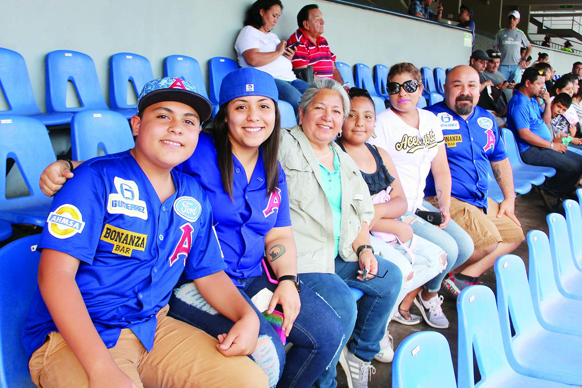 La Voz de la Afición Invade el Palacio Sultán