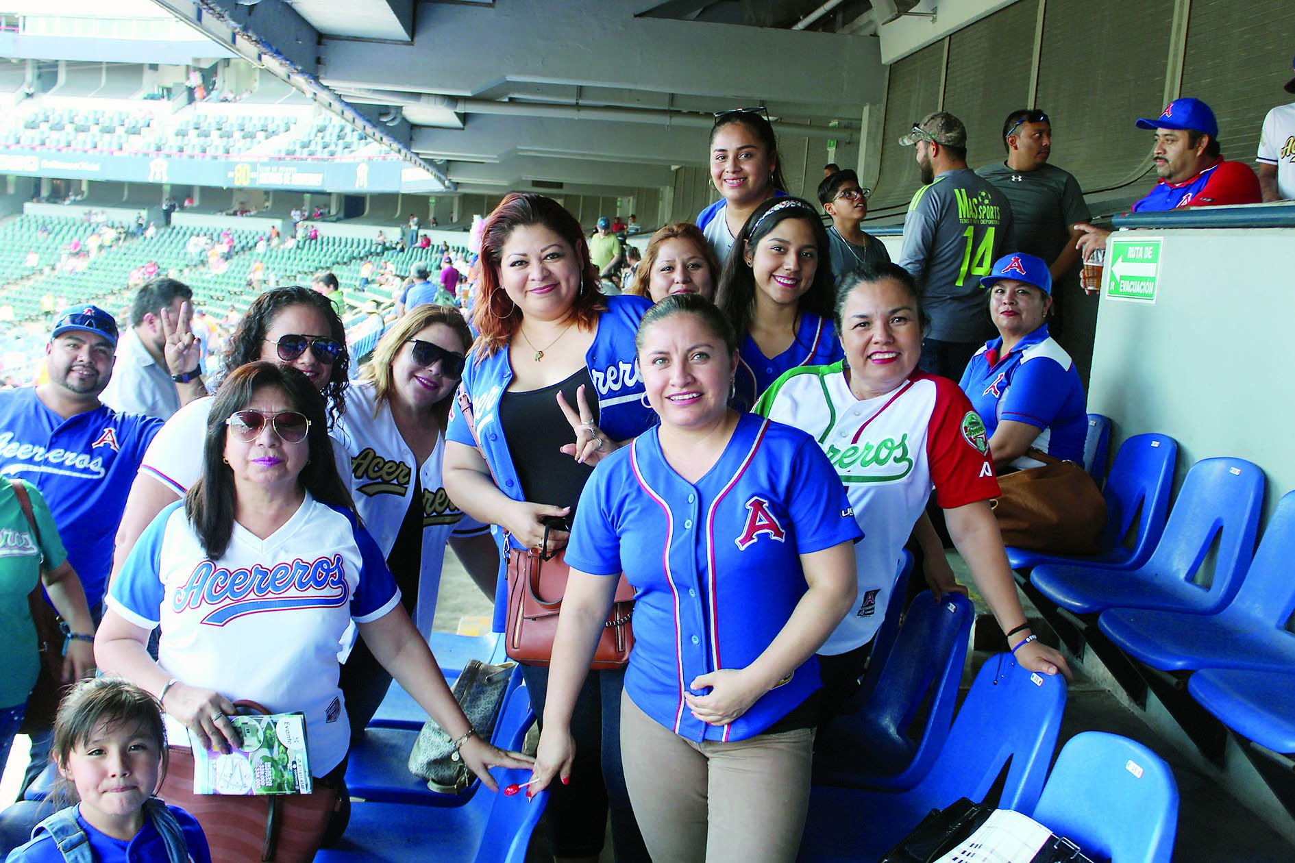 La Voz de la Afición Invade el Palacio Sultán