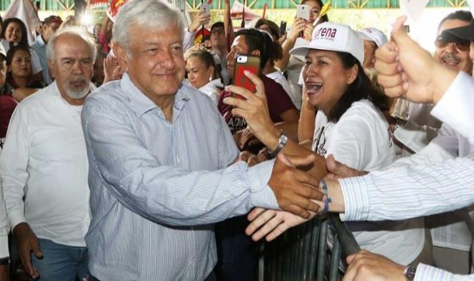 Revisará López Obrador con gobernador plan de trabajo para Colima