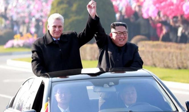 Presidente de Cuba visita Corea del Norte; fortalece lazos