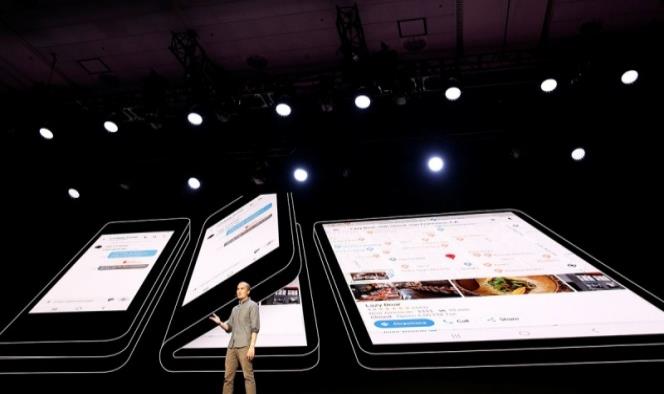 Samsung presenta su primer smartphone con pantalla flexible