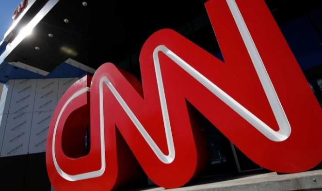 Fox News, la favorita de Trump, respalda a CNN en demanda