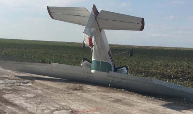Dos personas se salvan de milagro tras una falla en su avión